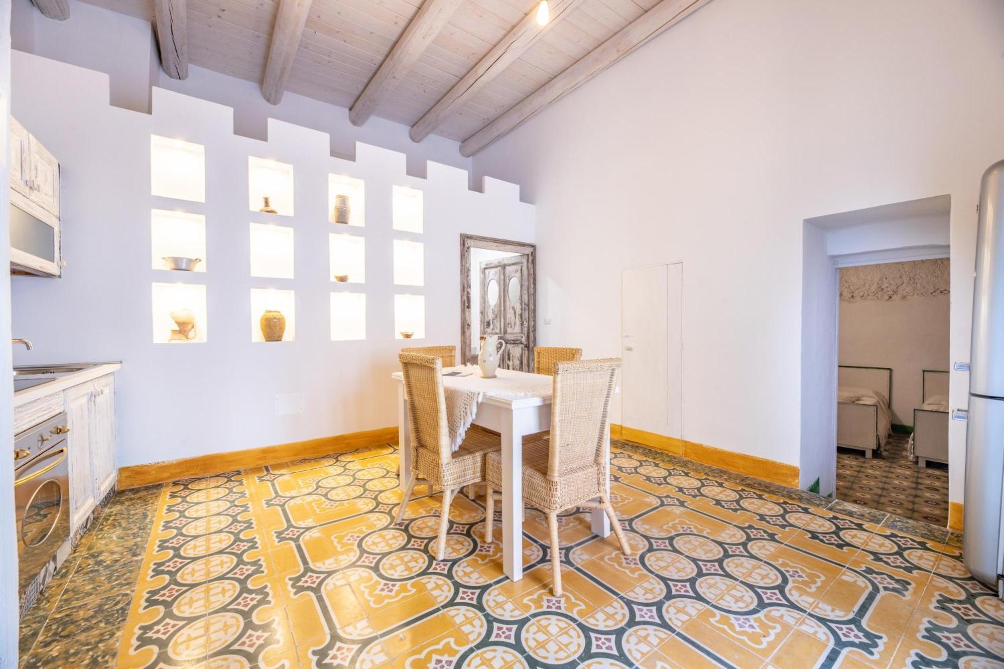 Appartamento Matilde Racale Bagian luar foto