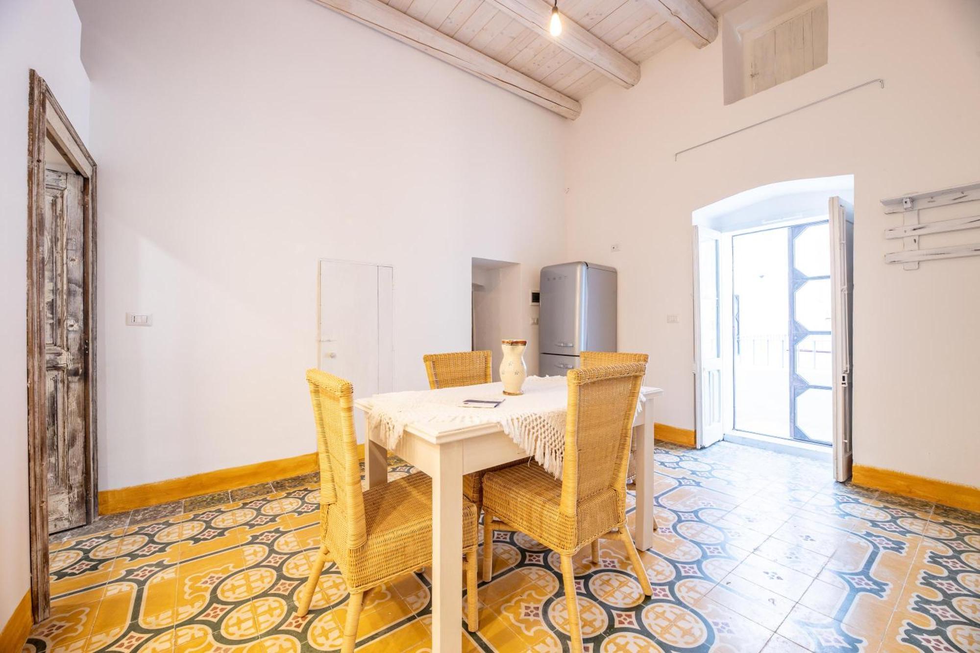 Appartamento Matilde Racale Bagian luar foto