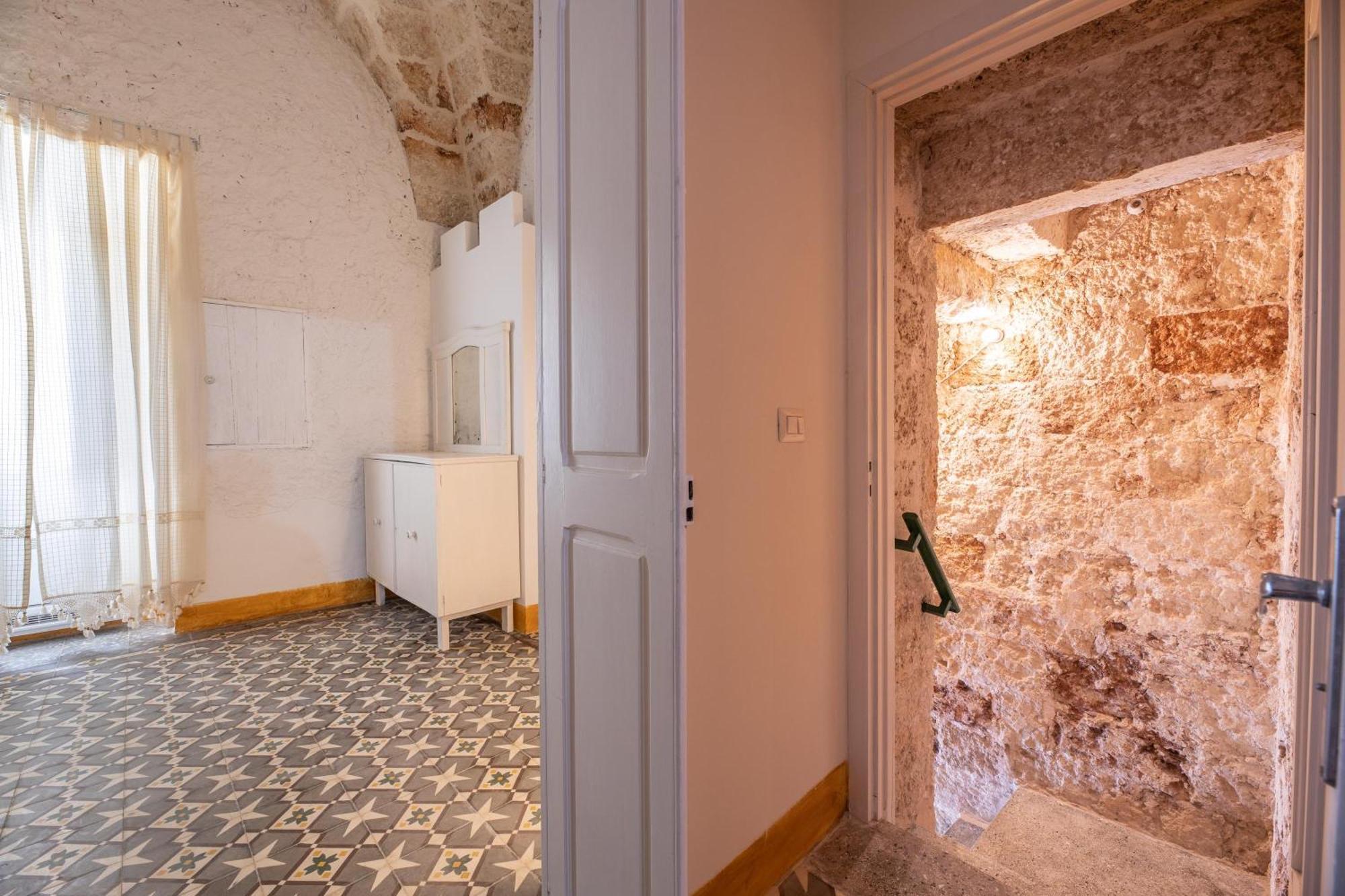 Appartamento Matilde Racale Bagian luar foto