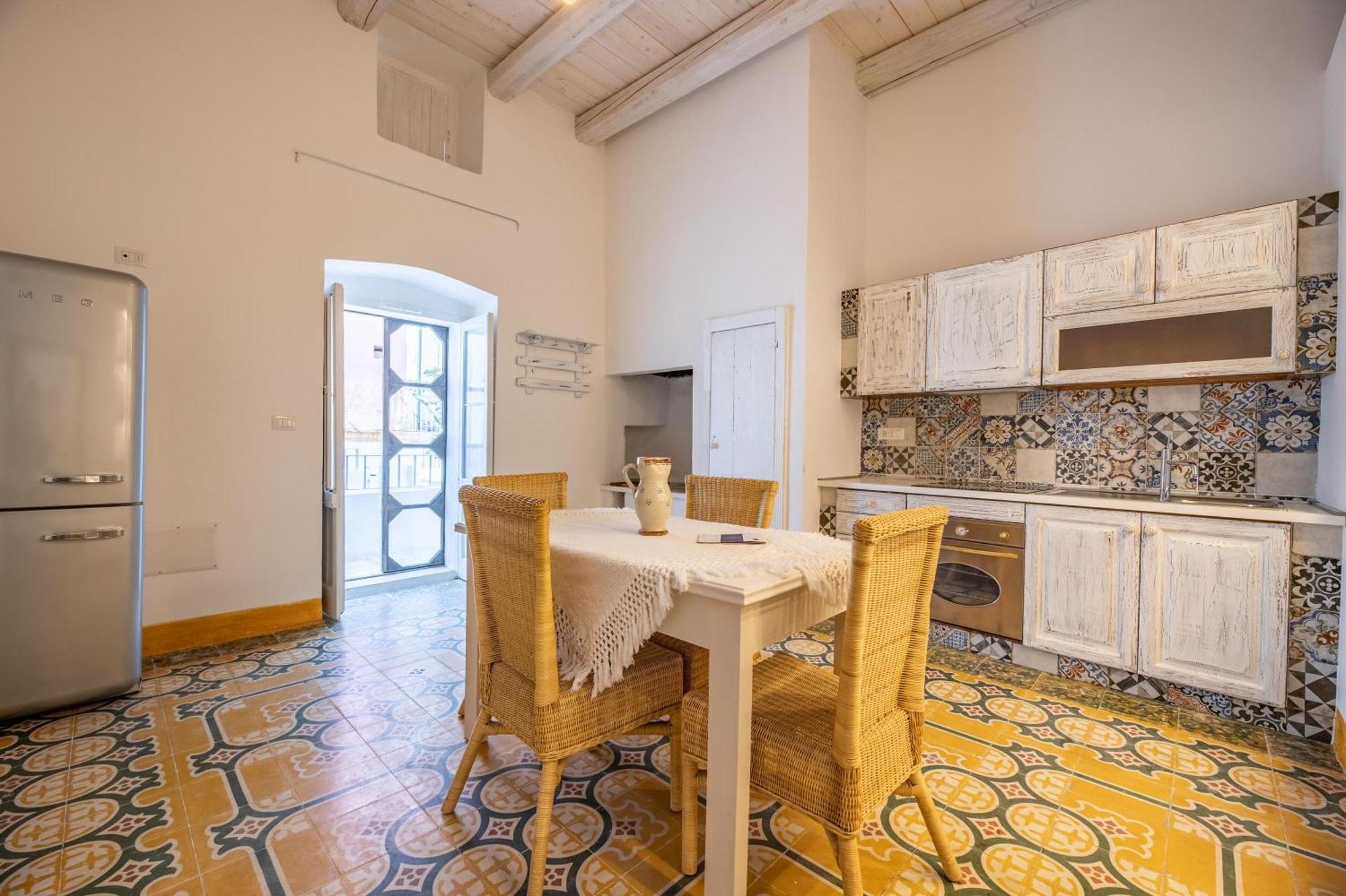 Appartamento Matilde Racale Bagian luar foto